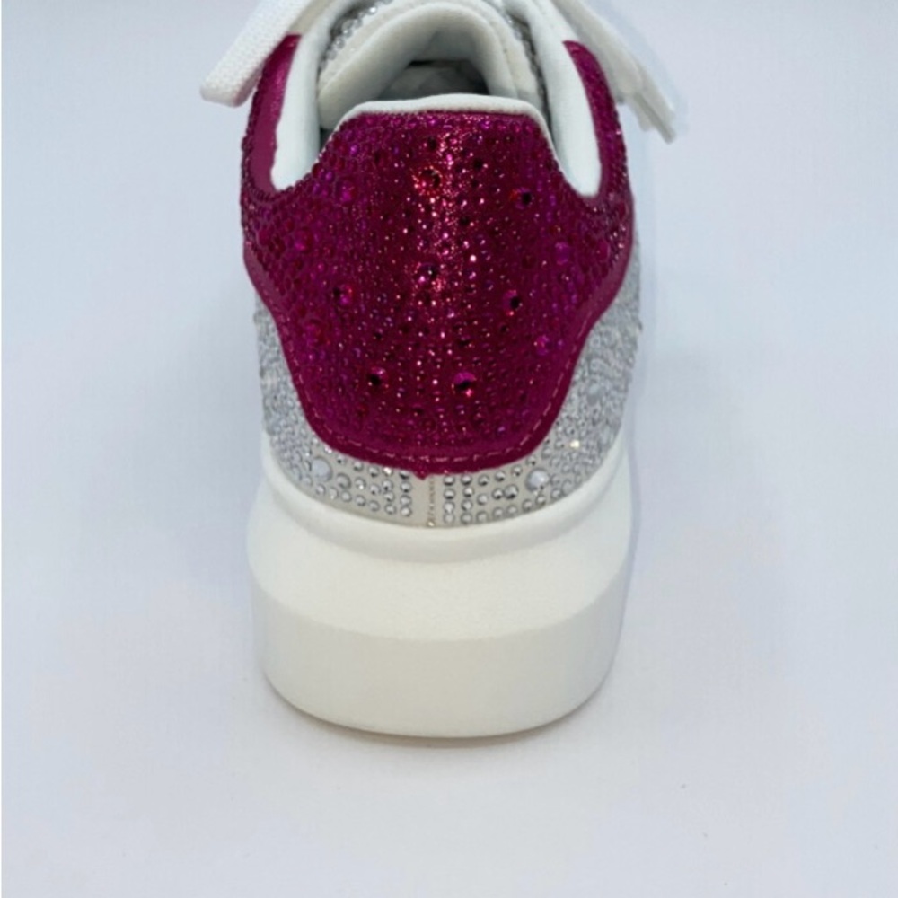 Watch Me Dazzle Rhinestone Sneakers Sz 6 - Picture 3 of 3